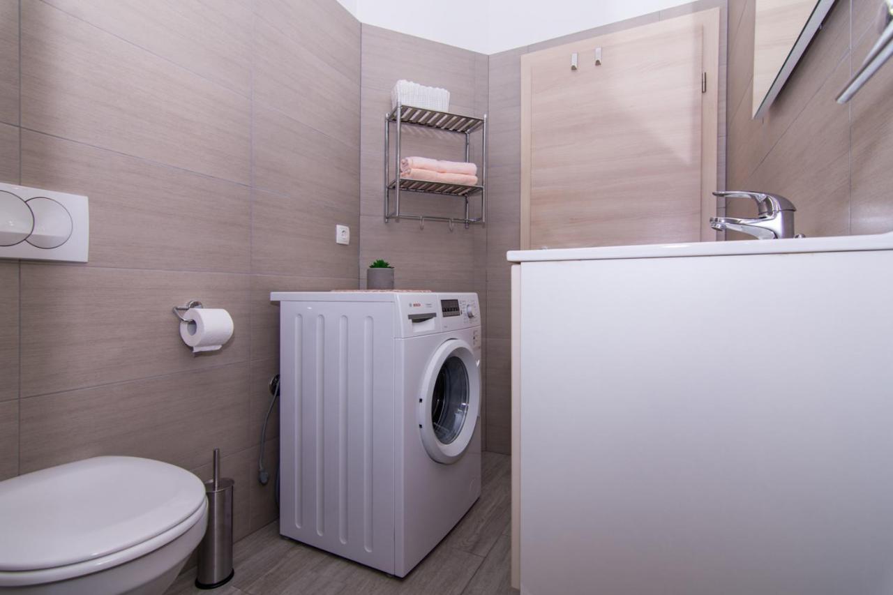 Апартаменти Apartman Sun Солин Екстер'єр фото